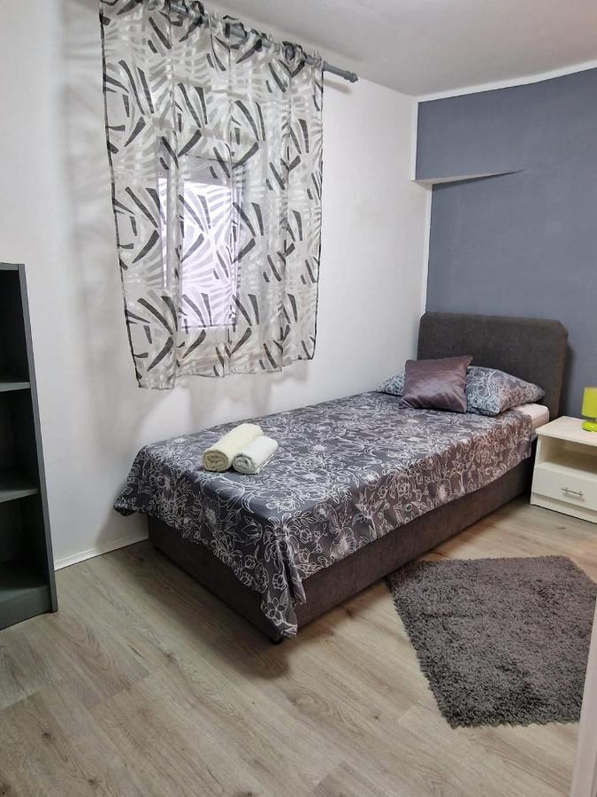 Apartment Ana Lozica With Terrace ドゥブロブニク エクステリア 写真