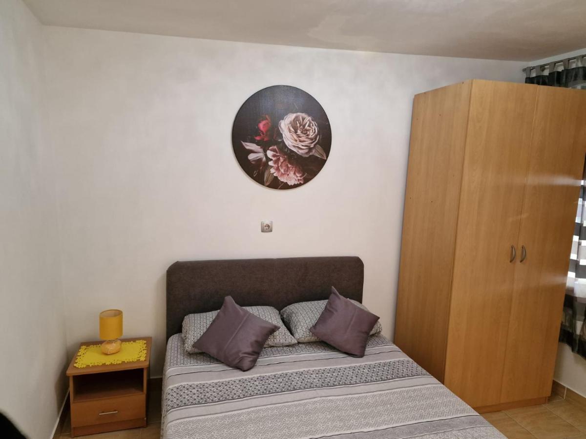 Apartment Ana Lozica With Terrace ドゥブロブニク エクステリア 写真