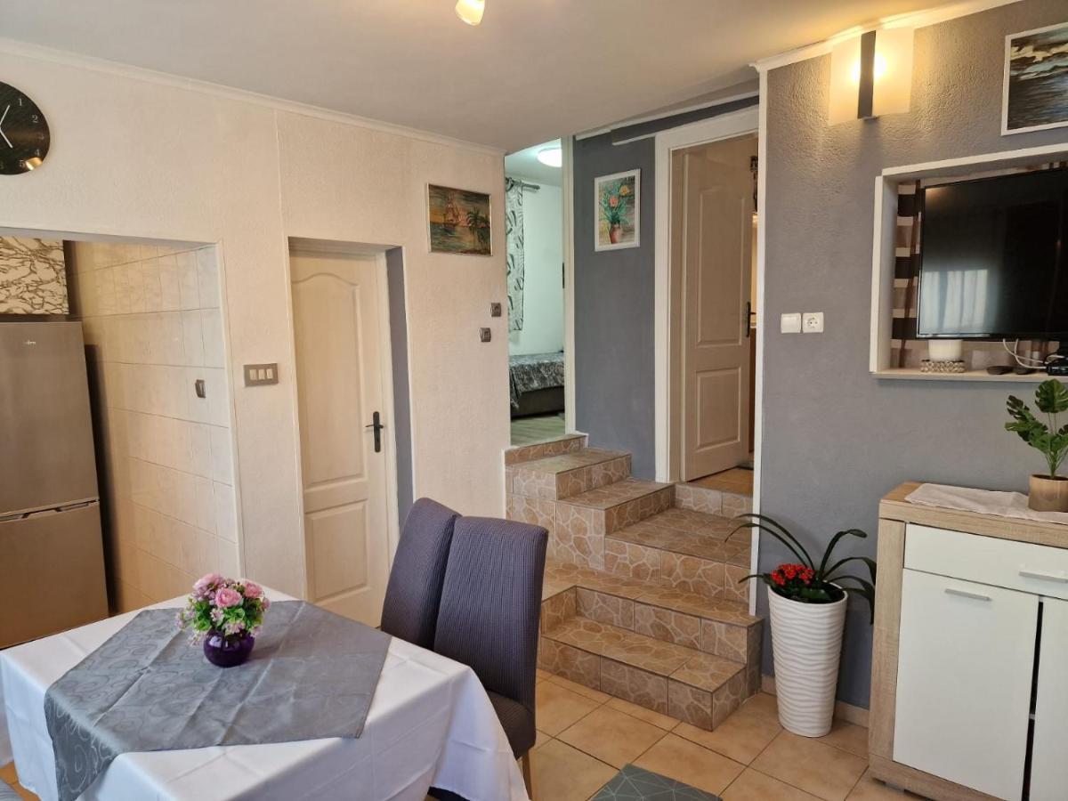 Apartment Ana Lozica With Terrace ドゥブロブニク エクステリア 写真