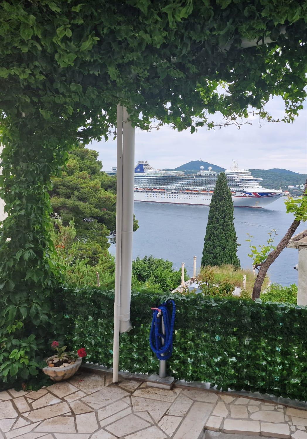 Apartment Ana Lozica With Terrace ドゥブロブニク エクステリア 写真